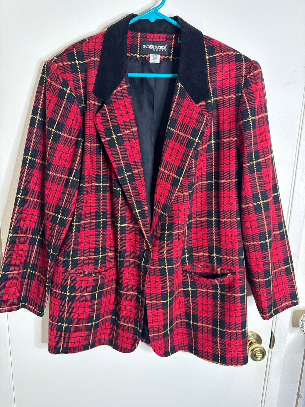 Vintage Sag Harbor Red Tartan Plaid Blazer Jacket Black Velvet Collar Size 16w